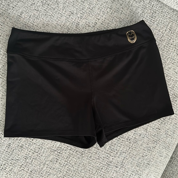 Marvel iron man shorts - Picture 1 of 3